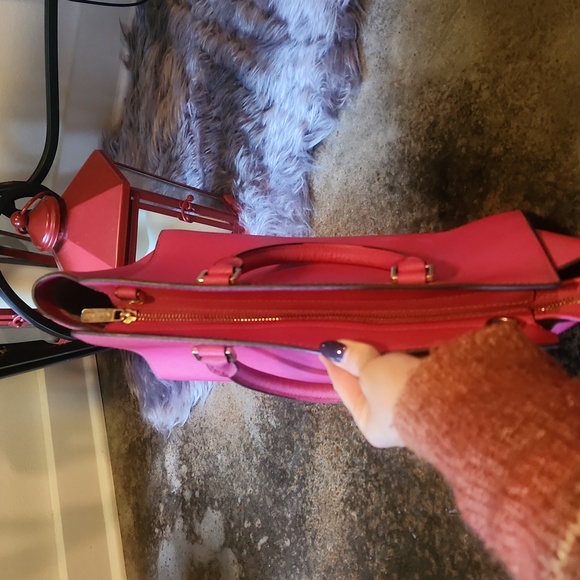 💥2/$125💥 Michael Kors Selma Saffiano Bag - Picture 12 of 17